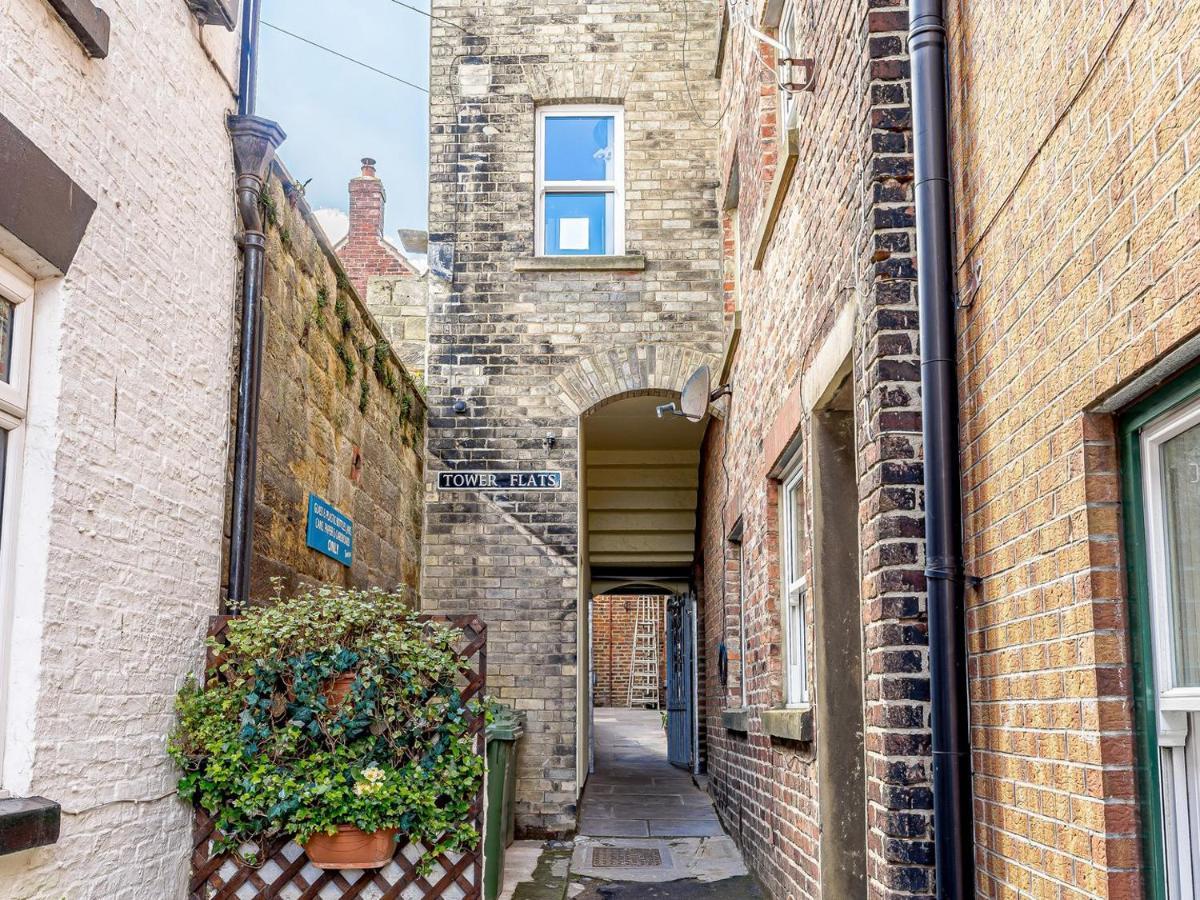 Tower Apartment Whitby Exteriör bild
